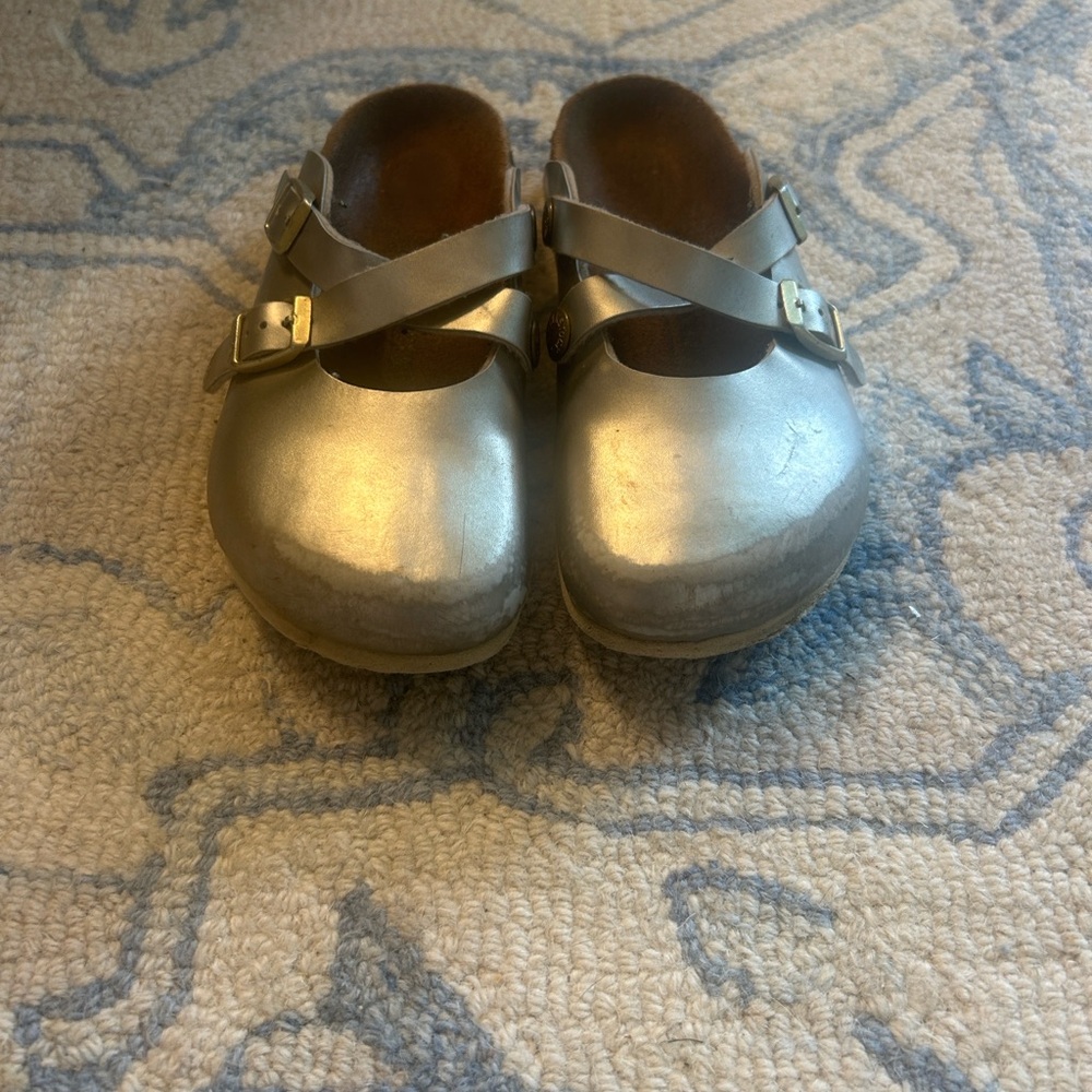Birkenstock Metallic Buckle Strap mule shoes size 30 or 12-12.5 girls - Picture 2 of 7